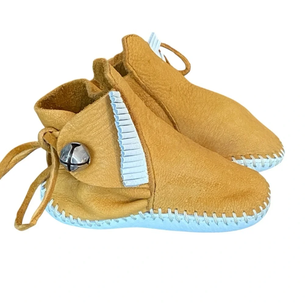 M64 Minnetonka Bell Moccasins
